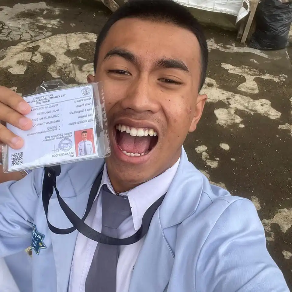 Nabil IrwansyahSiswa - Kelas XII